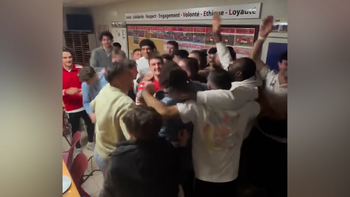Moment amateur French team find out they are playing at home to PSG in French Cup.mp4