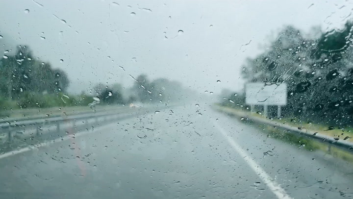 Driving in the rain, Wipers wipe away water 