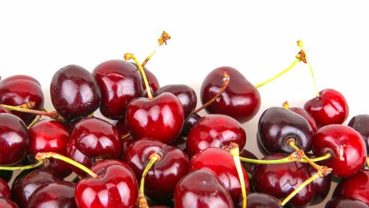 8 Amazing Benefits Of Eating Cherries