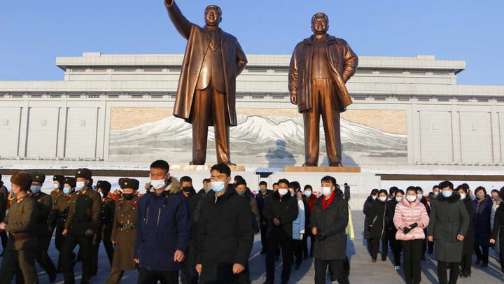 Así celebran en Corea del Norte los 80 años del difunto Kim Jong-il 