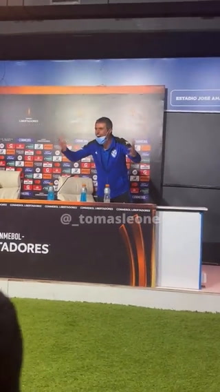 El grito de Julio Vaccari en la conferencia tras la clasificación de Vélez