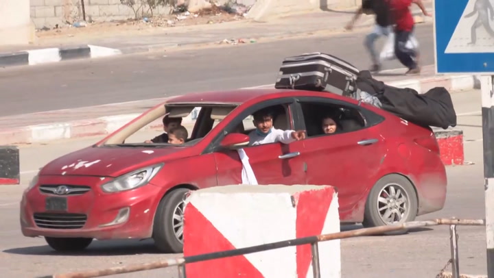 Foreign nationals stuck in Gaza head towards Rafah crossing