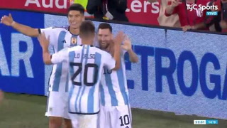 Golazo de Messi para el 2-0