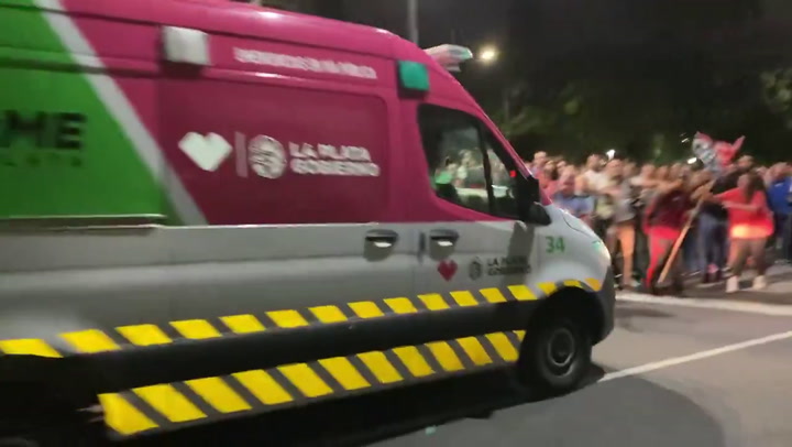 La Plata: un hombre murió cuando se manifestaba en contra del DNU anunciado por Milei
