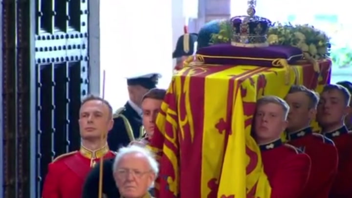 Queen Elizabeth’s coffin carried into Westminster ahead of four days of lying-in-state