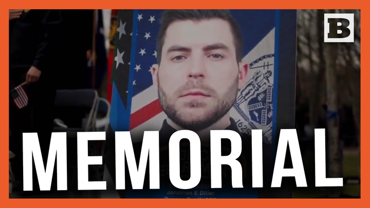 Memorial: Hundreds Gather for Fallen NYPD Officer Jonathan Diller