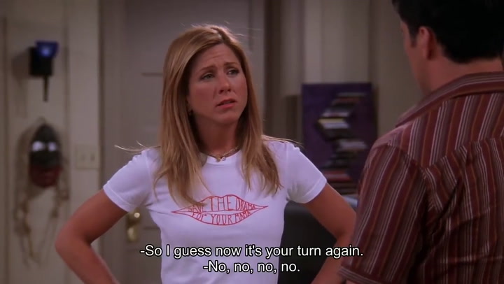 Ross descubre a Joey y Rachel besándose en la sitcom Friends - Fuente: YouTube
