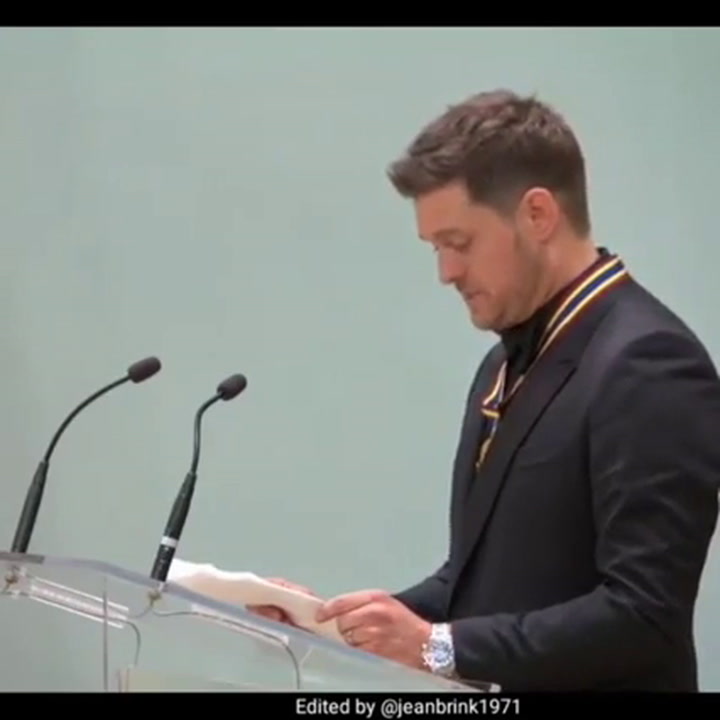 Michael Bublé se emocionó al recibir el Premio de las Artes Escénicas de Canadá