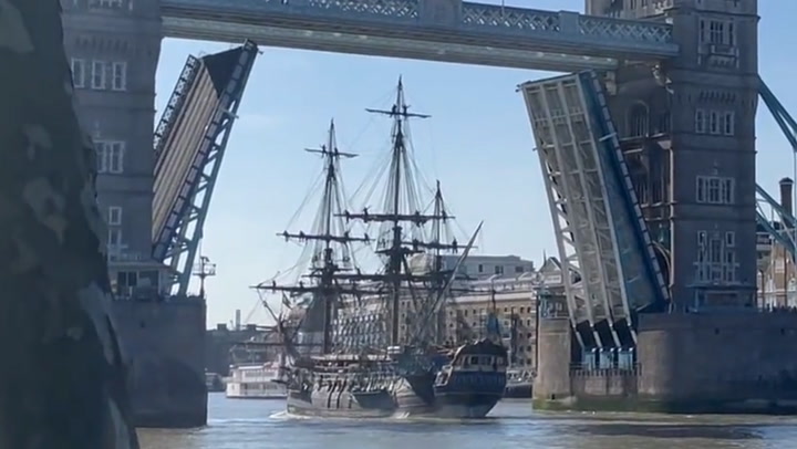 Götheborg of Sweden sails under Tower Bridge