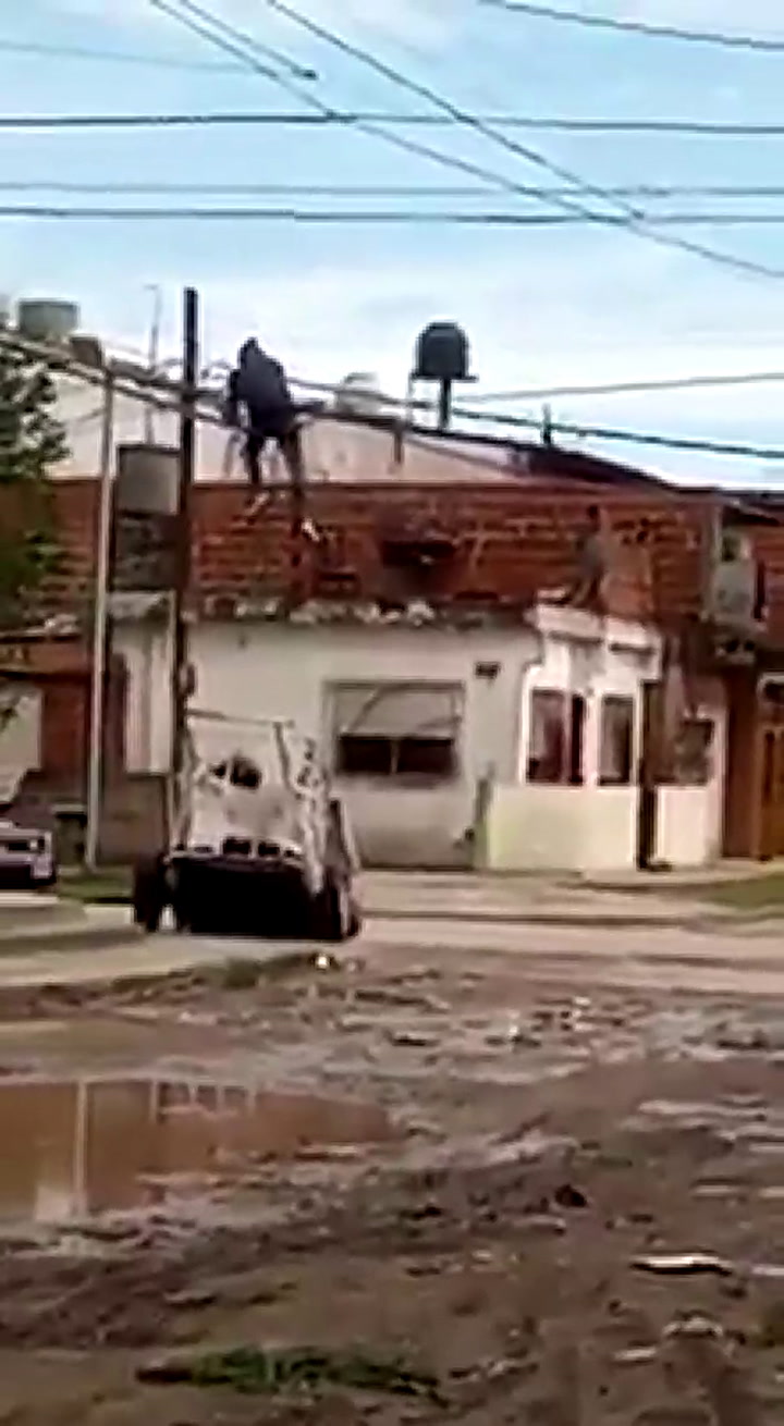 Robo de cables de media tensión en el Barrio La Paz, de Bernal, Quilmes