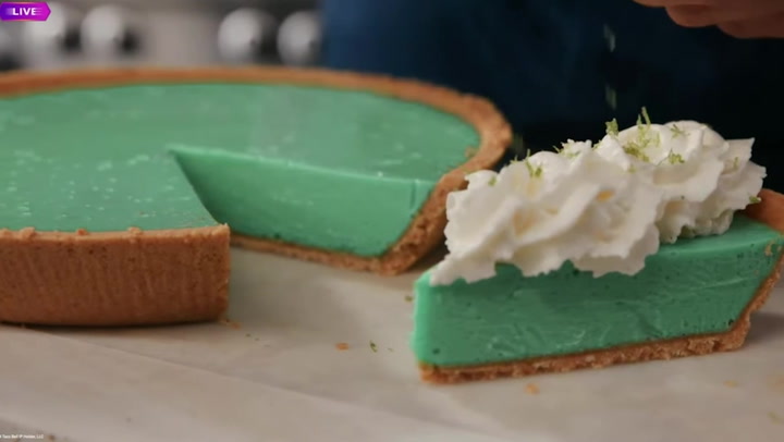 'Mountain Dew pie' and return of 'Choco Taco' unveiled in Taco Bell's Apple-style showcase