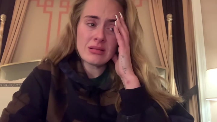 Adele breaks down in tears as she announces tour cancellation