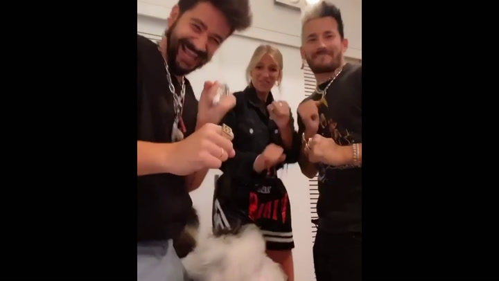 Stefi Roitman junto a Ricky Montaner y Camilo bailando 'Vida de Rico' - Fuente: Instagram