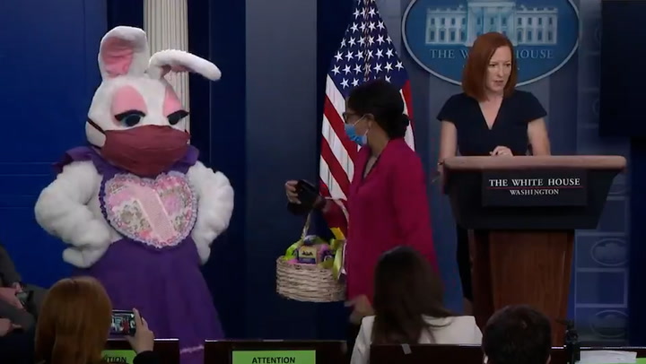 Easter bunny crashes White House press conference