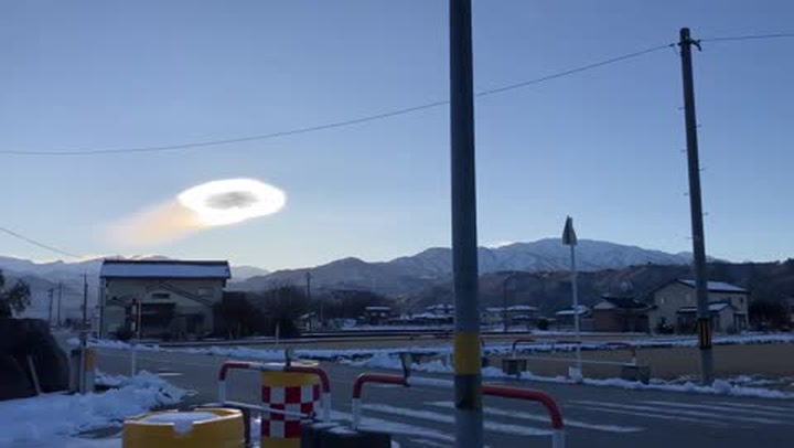 Japan: UFO-Looking Cloud Spotted Over Kurobe, Toyama