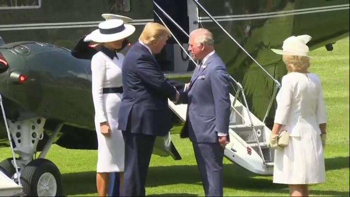 Trump, recibido en Buckingham por la reina Isabel y el príncipe Carlos - Fuente: AFP
