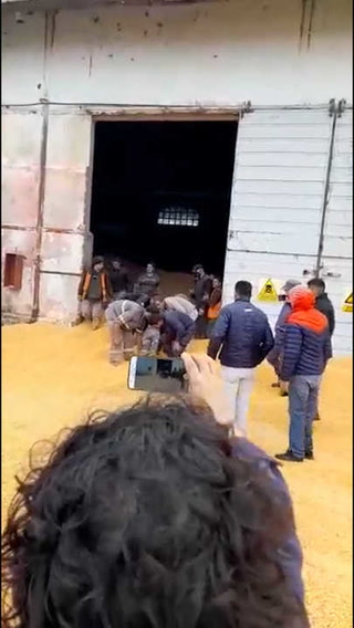 Chaco: rescataron a un hombre que quedó atrapado en un silo de maíz