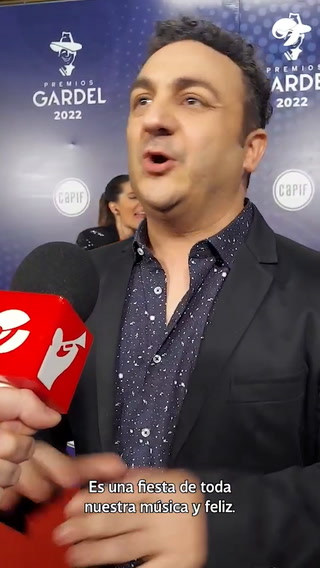 Premios Gardel 2022: Topa pasó por la alfombra roja y habló sobre su disco
