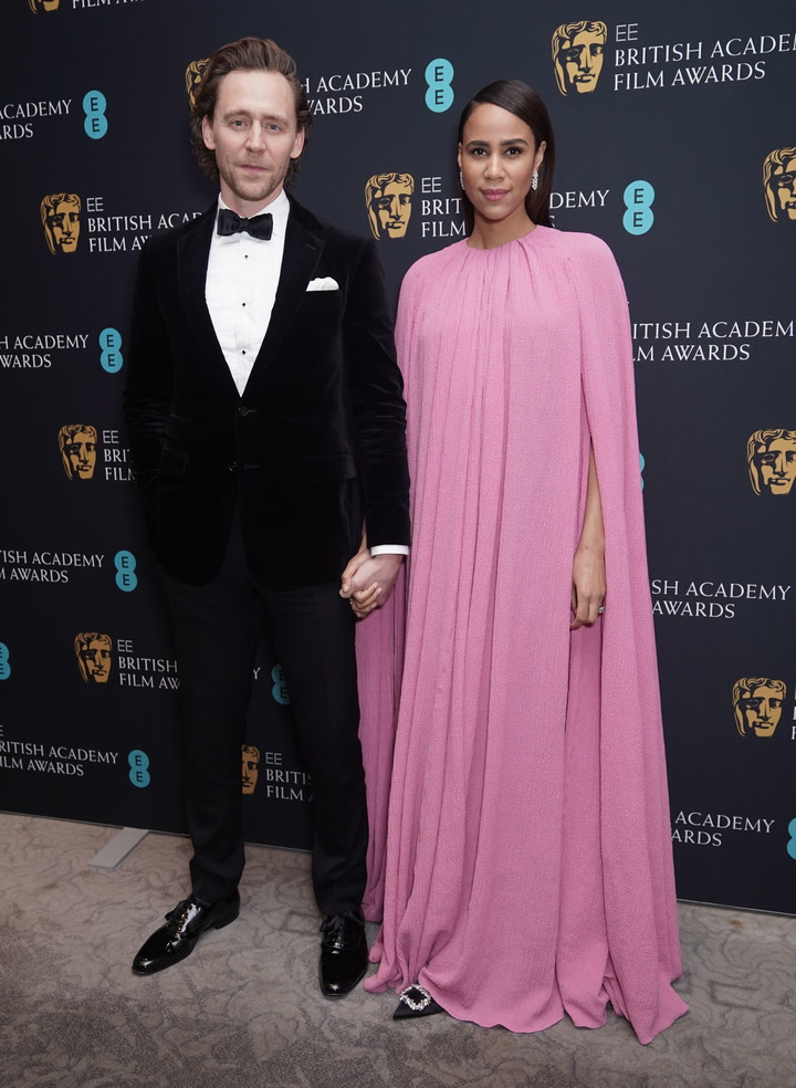 Tom Hiddleston and Zawe Ashton are expecting their first child