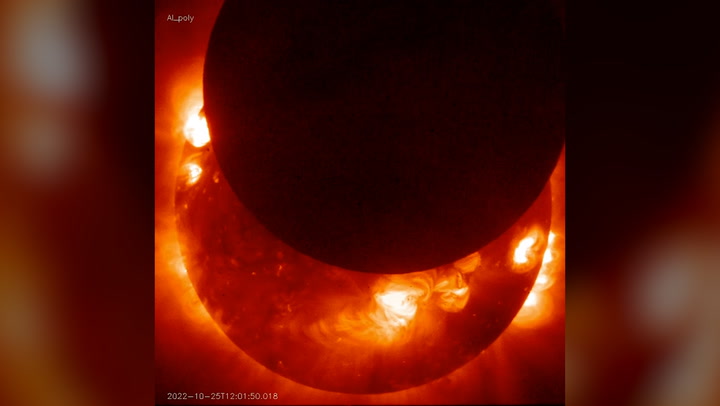 Sun-watching Hinode spacecraft captures solar eclipse with X-ray vision