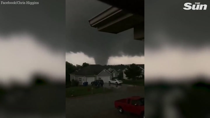 EE.UU.: un potente tornado provoca masivos destrozos y al menos tres muertes en Missouri - Fuente: T