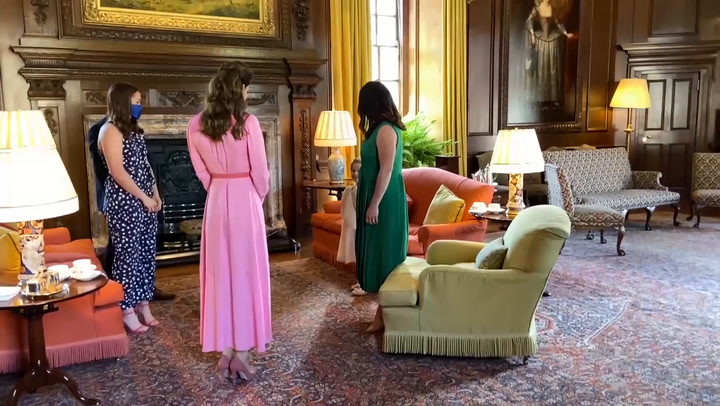 Kate Middleton wears pink ‘princess dress’ to meet young cancer patient