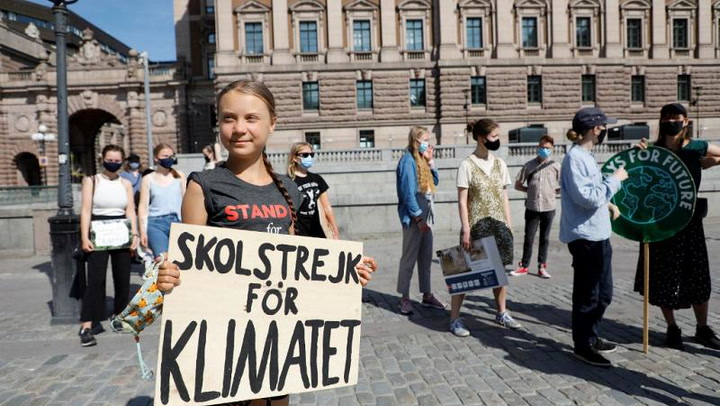 Greta Thunberg criticises climate impact of fast fashion in Vogue interview