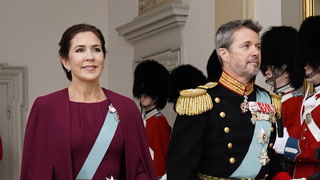 Sikken ankomst! Mary og Frederik tager kegler på Christiansborg Slot