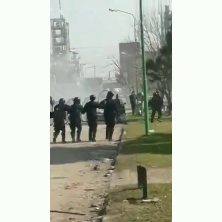 Ensenada: violento enfrentamiento entre dos facciones de la Uocra - Fuente: Twitter