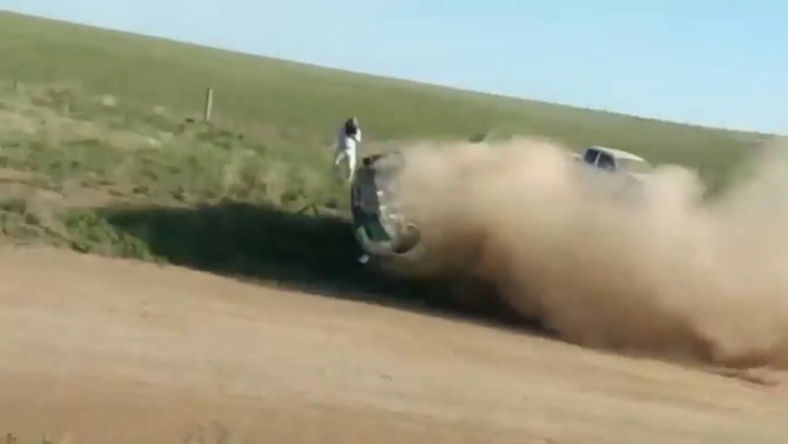 Increíble accidente en el Rally de Coronel Pringles