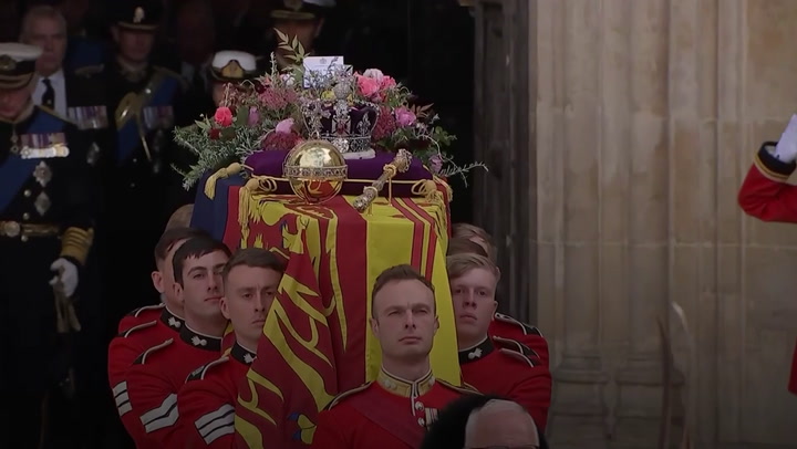 Queen's funeral: Irvine Welsh deletes 'disgusting' tweet about Queen  Elizabeth II
