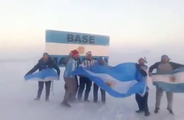 El festejo de los argentinos en la Antártida