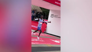 Watch Kelvin Kiptum break world record as world mourns runner’s death	