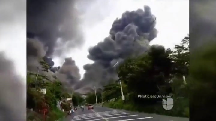 Rescatan a un bebé entre las cenizas del volcán de Fuego en Guatemala - Fuente: Univisión