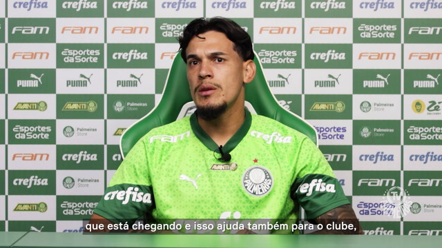 Gustavo Gómez elogia momento de garotos do Palmeiras: "Merecem muito"