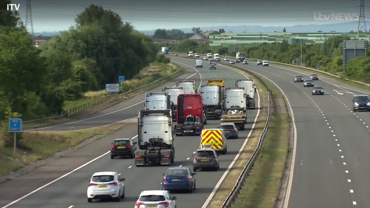 Lorry drivers protest fuel prices on M5 near Bridgwater