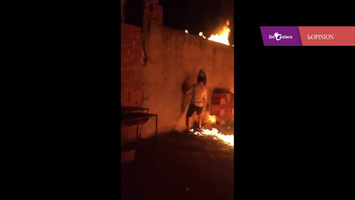 Un hombre le prendió fuego al patio de su sobrino en Navidad