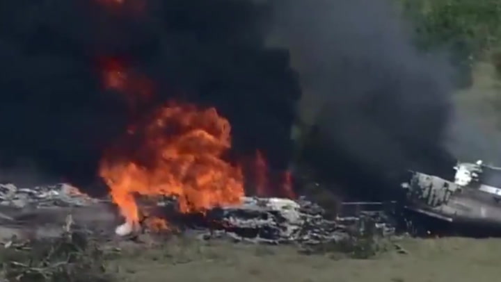 Plane crashes into fireball outside Texas
