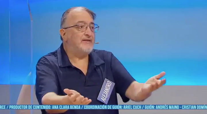 La caída de Robertito Funes Ugarte en pleno programa - Fuente: TVP