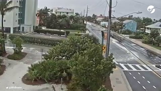 En cámara rápida: la terrible subida del agua en Florida tras el huracán