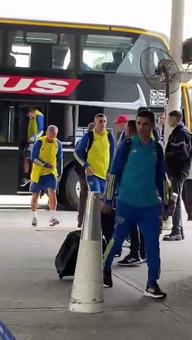 El plantel de Boca viaja a Córdoba para la semi vs. Estudiantes
