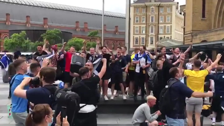 Scotland fans sing on arrival in London ahead of Euro 2020 game against England