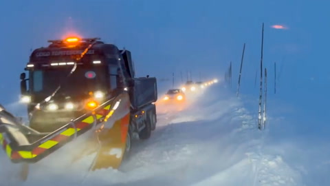 Video: Påsketrafikken: Kolonnekjøring over Hardangervidda