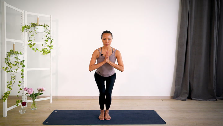 Yoga för att detoxa kroppen med Johanna
