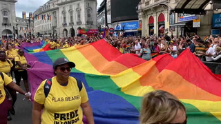 Londres celebró el 50 aniversario de su manifestación del Orgullo LGBT+