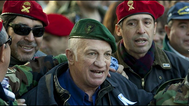 Aldo Rico: 'Ni el Presidente me puede impedir que desfile' - Fuente: Radio Con Vos