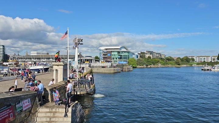 'Idiotic' teenagers slammed for jumping into sea from Plymouth's Mayflower steps