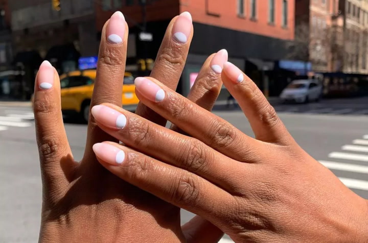 This New Crescent Nail Art Trend Is All Over Instagram