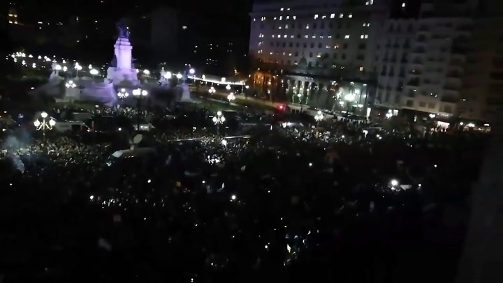 Miles de personas piden el desafuero de Cristina Kirchner - Fuente: Twitter