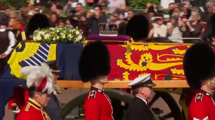 Queen's coffin carried from Buckingham Palace to Westminster Hall